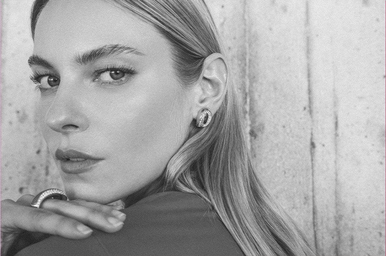 C&C Gioielli Formae Schmuck Schwarz-Weiss-Kampagnenbild bei Juwelier bouz