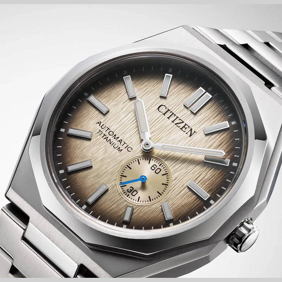 Citizen Automatic Titanium Herrenuhr mit kleiner Sekunde bei Juwelier bouz