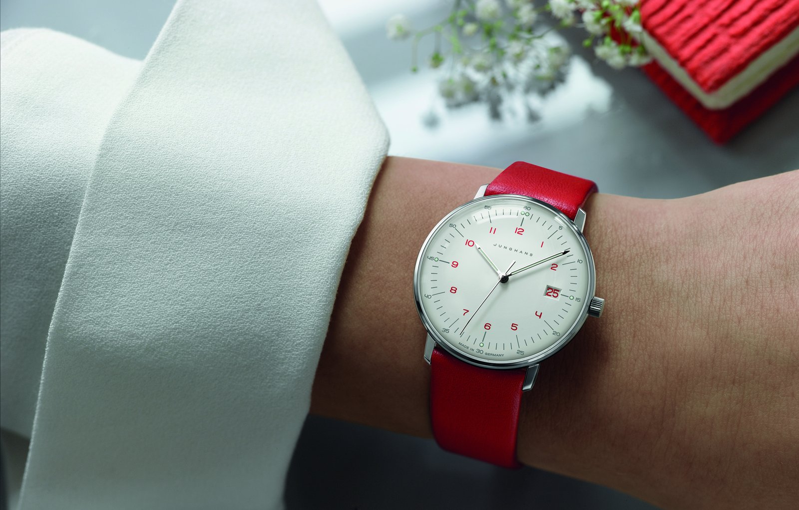 Junghans max bill Detailansicht 2 bei Juwelier bouz