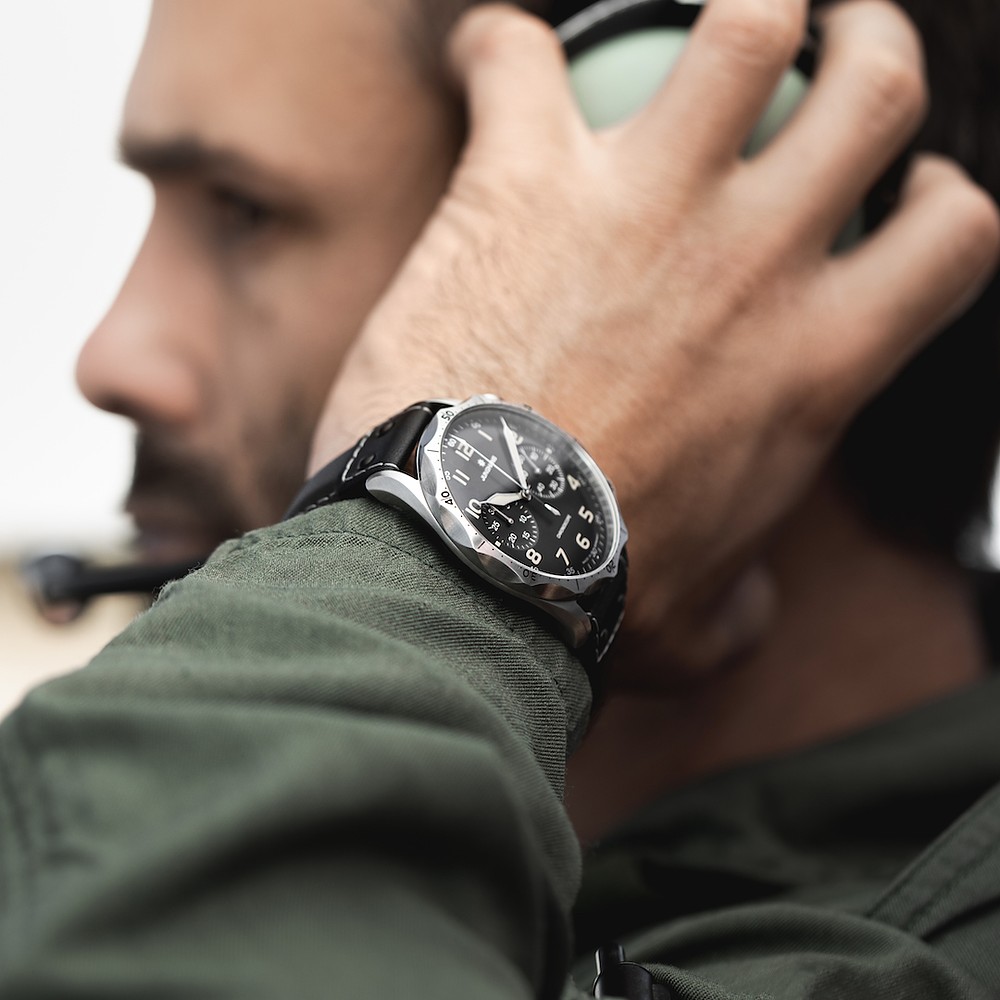 Junghans Pilot Detailansicht 4 bei Juwelier bouz